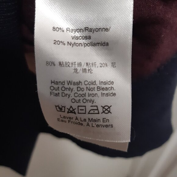 DKNY Block color long sleeve sweater SIZE L - Picture 6 of 10